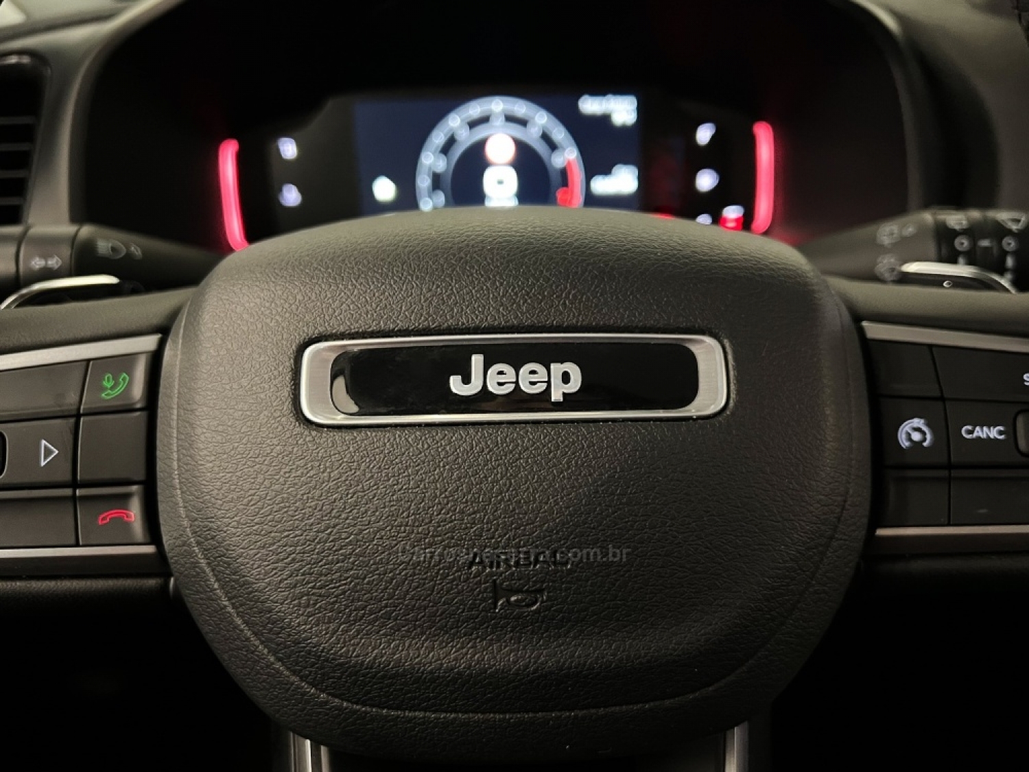 JEEP - RENEGADE - 2023/2024 - Branca - R$ 134.900,00