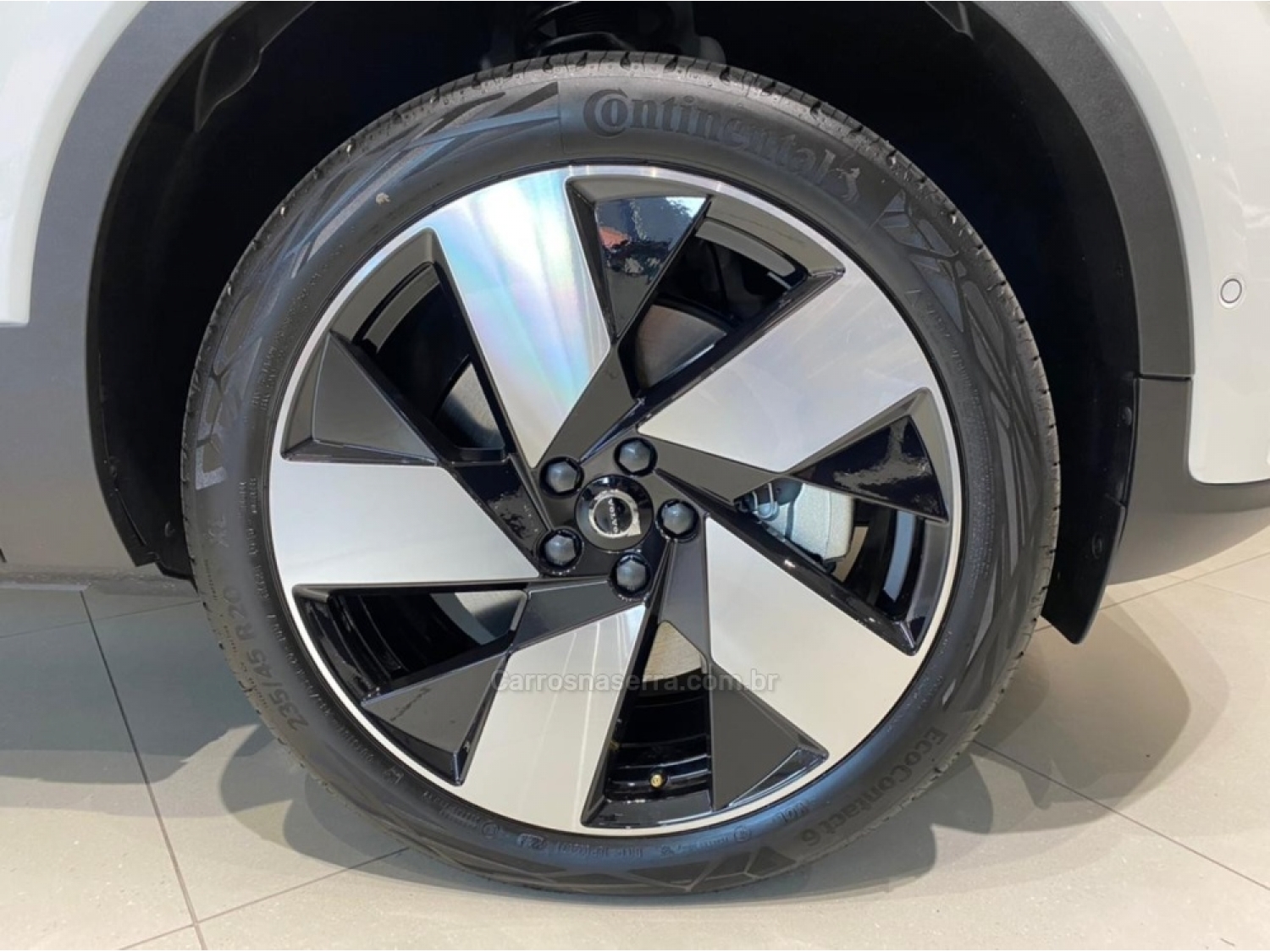 VOLVO - XC 40 - 2024/2024 - Branca - R$ 349.950,00