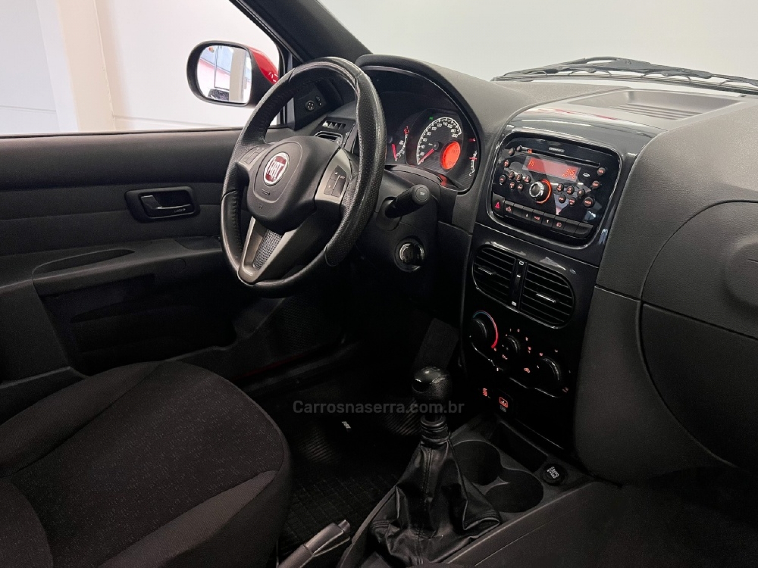 FIAT - STRADA - 2018/2019 - Vermelha - R$ 84.900,00