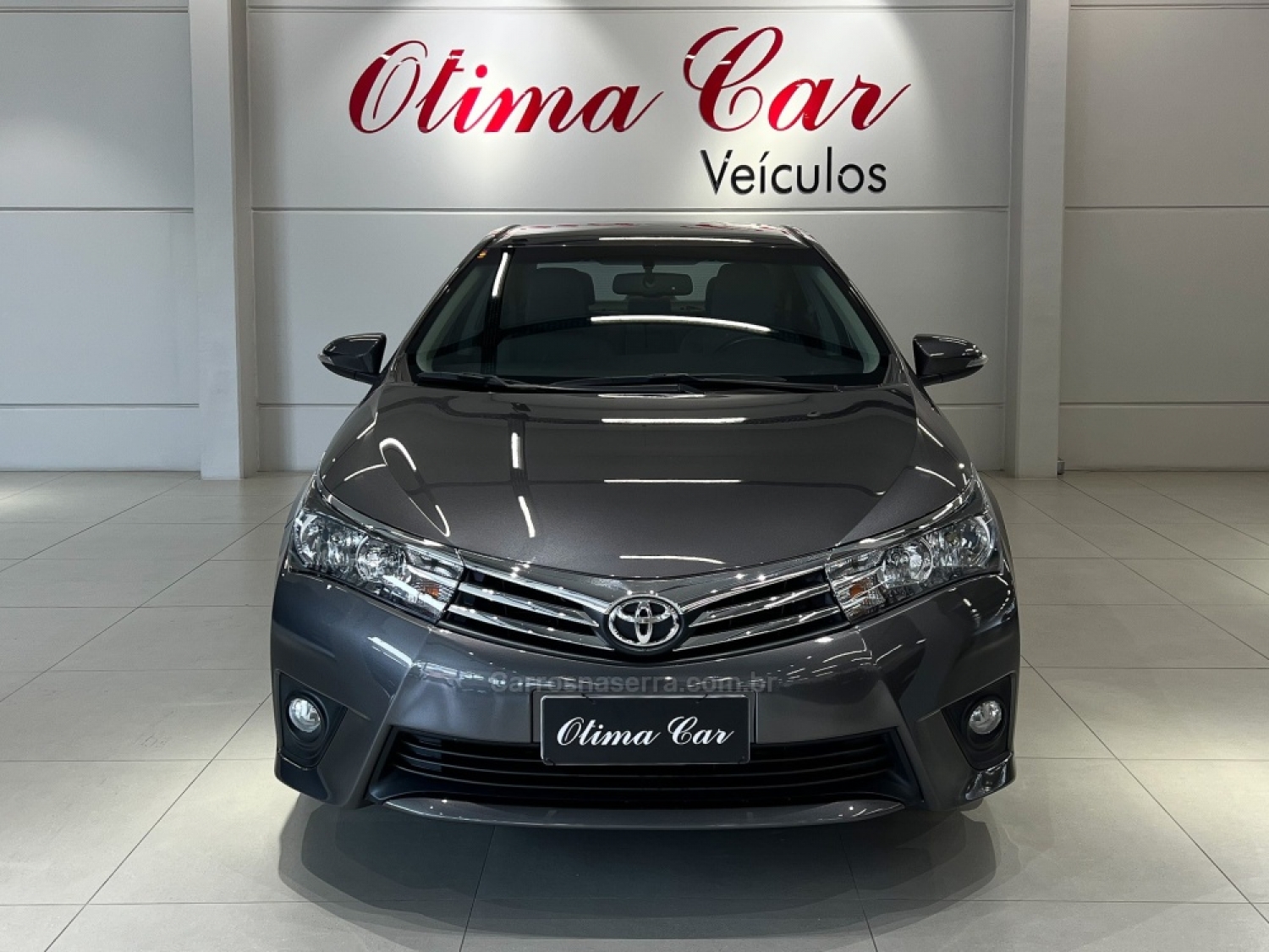 TOYOTA - COROLLA - 2015/2015 - Cinza - R$ 92.990,00