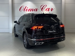 VOLKSWAGEN - TIGUAN - 2023/2024 - Preta - R$ 249.990,00