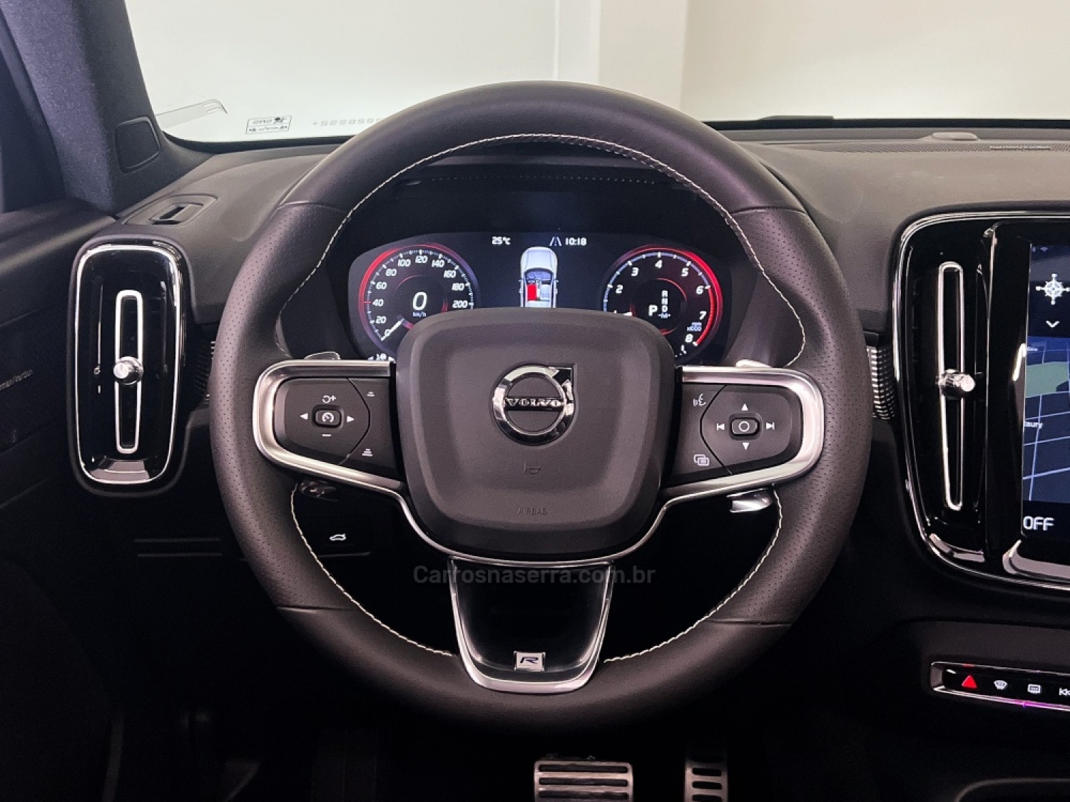 VOLVO - XC 40 - 2019/2020 - Branca - R$ 219.990,00