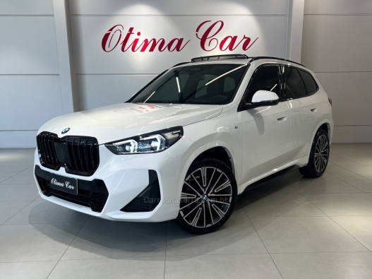 BMW - X1 - 2024/2025 - Branca - R$ 359.990,00