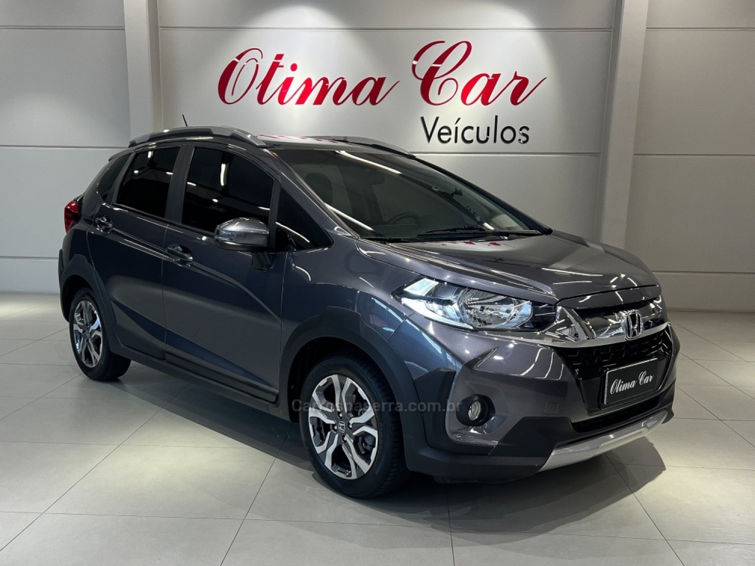 HONDA - WRV - 2017/2018 - Cinza - R$ 89.990,00