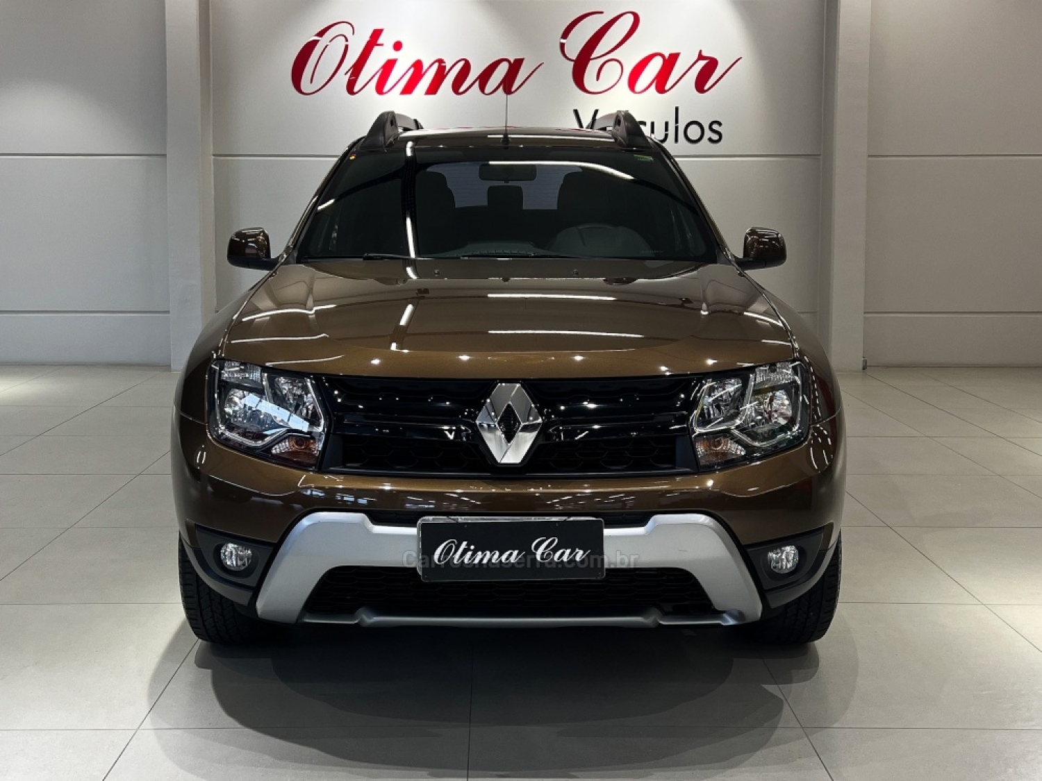 RENAULT - DUSTER - 2017/2017 - Marrom - R$ 79.900,00