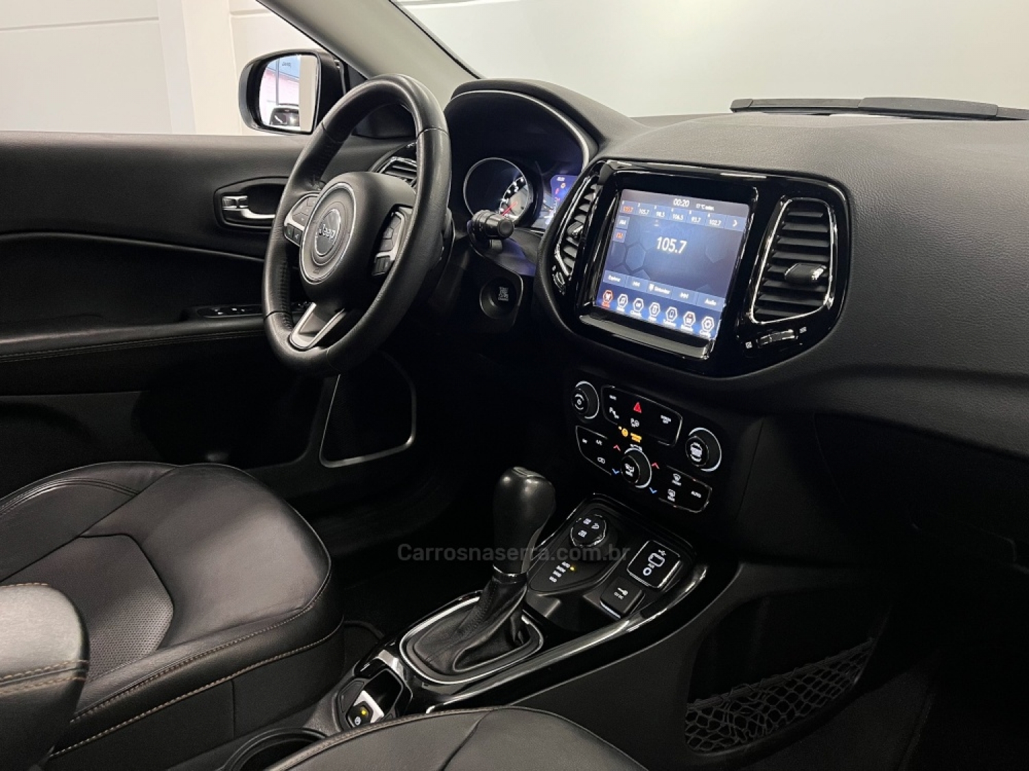 JEEP - COMPASS - 2018/2019 - Preta - R$ 119.990,00