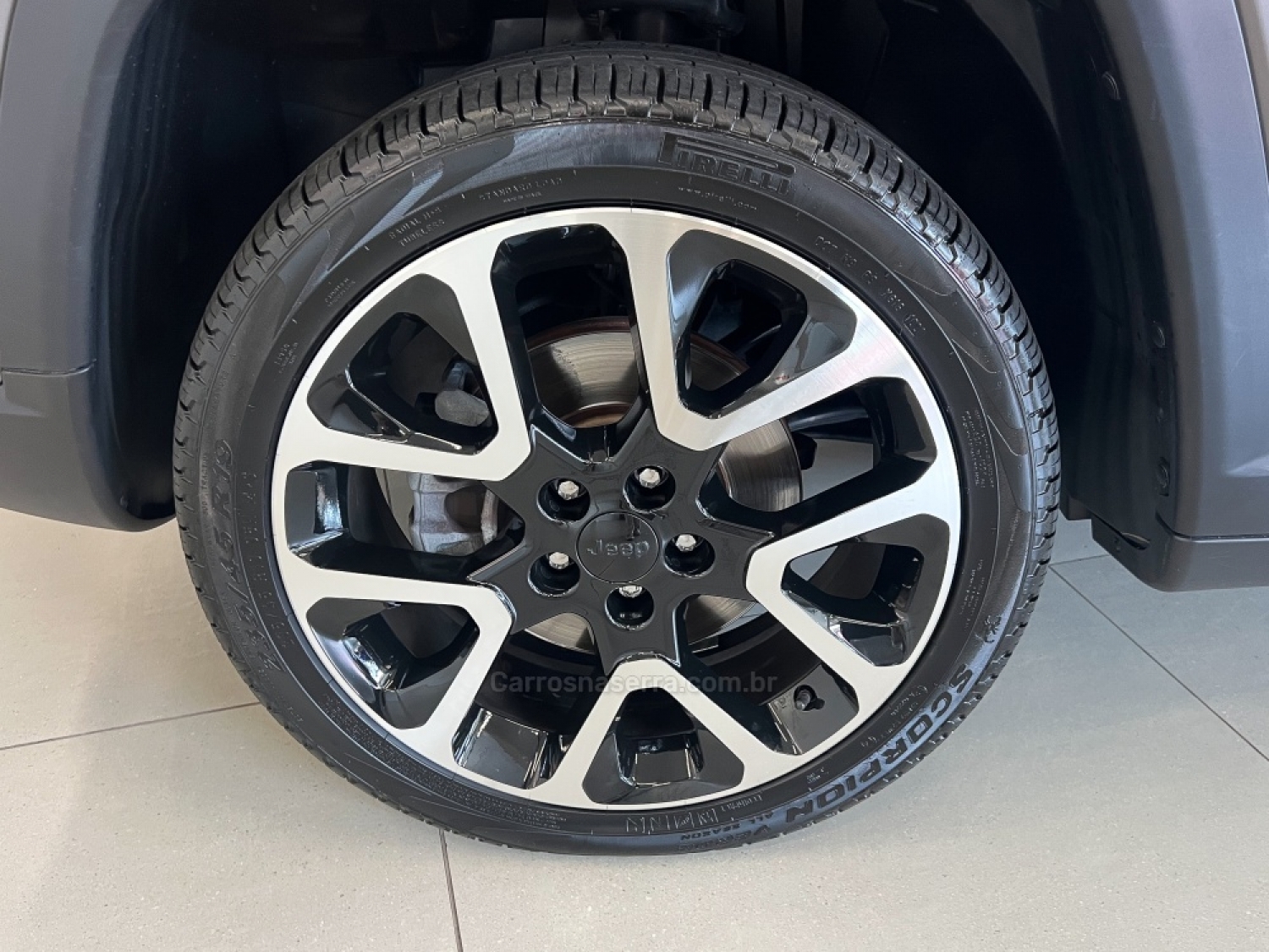 JEEP - COMPASS - 2019/2020 - Cinza - R$ 145.990,00