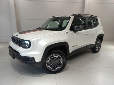 JEEP - RENEGADE - 2024/2025 - Branca - R$ 169.900,00