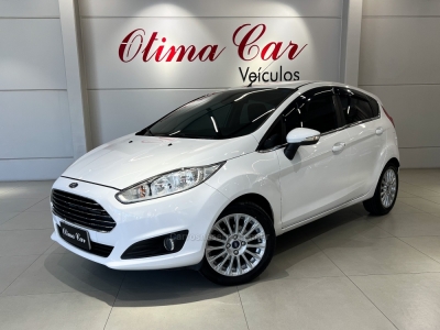 FORD - FIESTA - 2014/2015 - Branca - R$ 54.990,00