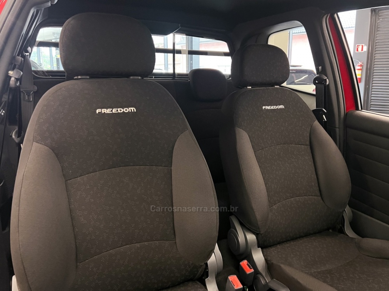 FIAT - STRADA - 2018/2019 - Vermelha - R$ 84.900,00