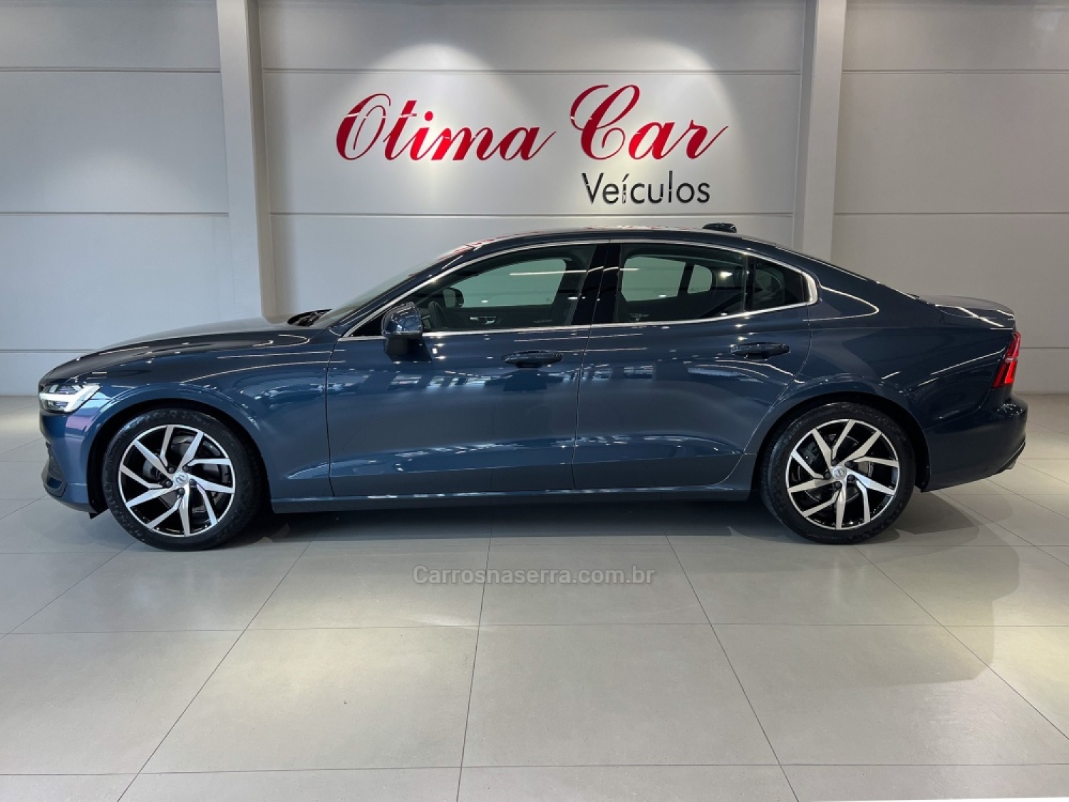 VOLVO - S60 - 2019/2020 - Azul - R$ 147.990,00