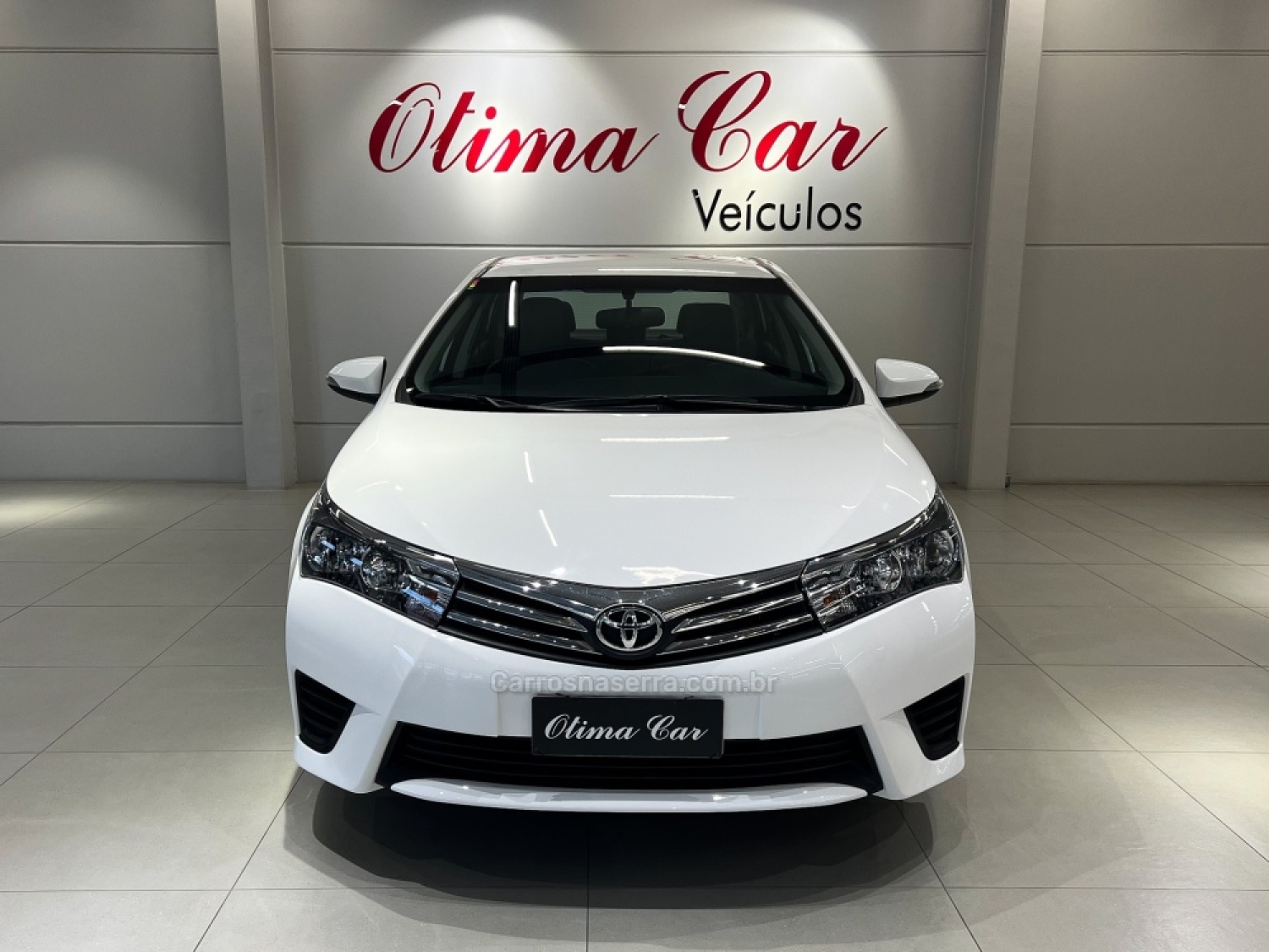 TOYOTA - COROLLA - 2015/2015 - Branca - R$ 83.990,00