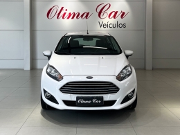 FORD - FIESTA - 2017/2017 - Branca - R$ 65.990,00