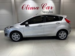 FORD - FIESTA - 2016/2016 - Prata - R$ 59.990,00