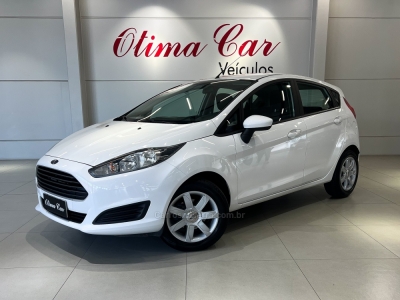 FORD - FIESTA - 2014/2014 - Branca - R$ 45.990,00