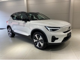 VOLVO - XC 40 - 2024/2024 - Branca - R$ 309.950,00