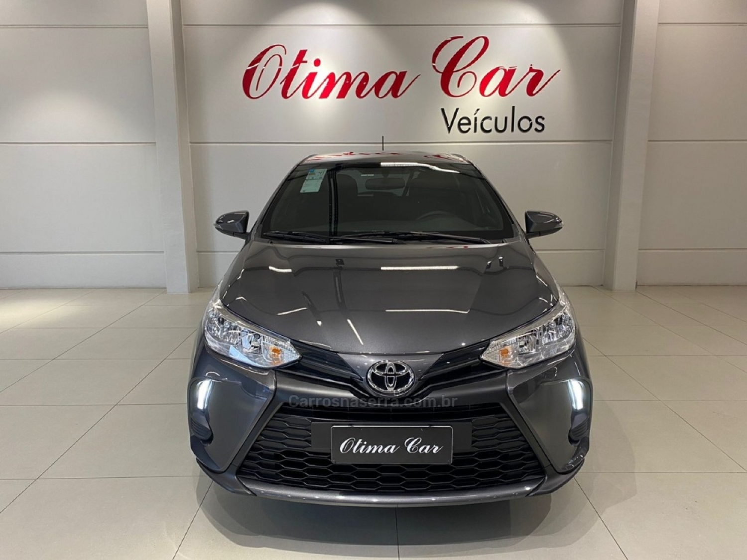 TOYOTA - YARIS - 2024/2025 - Cinza - R$ 101.900,00