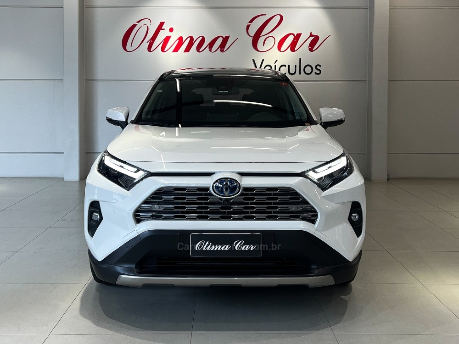 TOYOTA - RAV4 - 2022/2023 - Branca - R$ 289.990,00