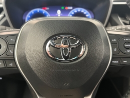 TOYOTA - COROLLA - 2024/2025 - Branca - R$ 184.900,00