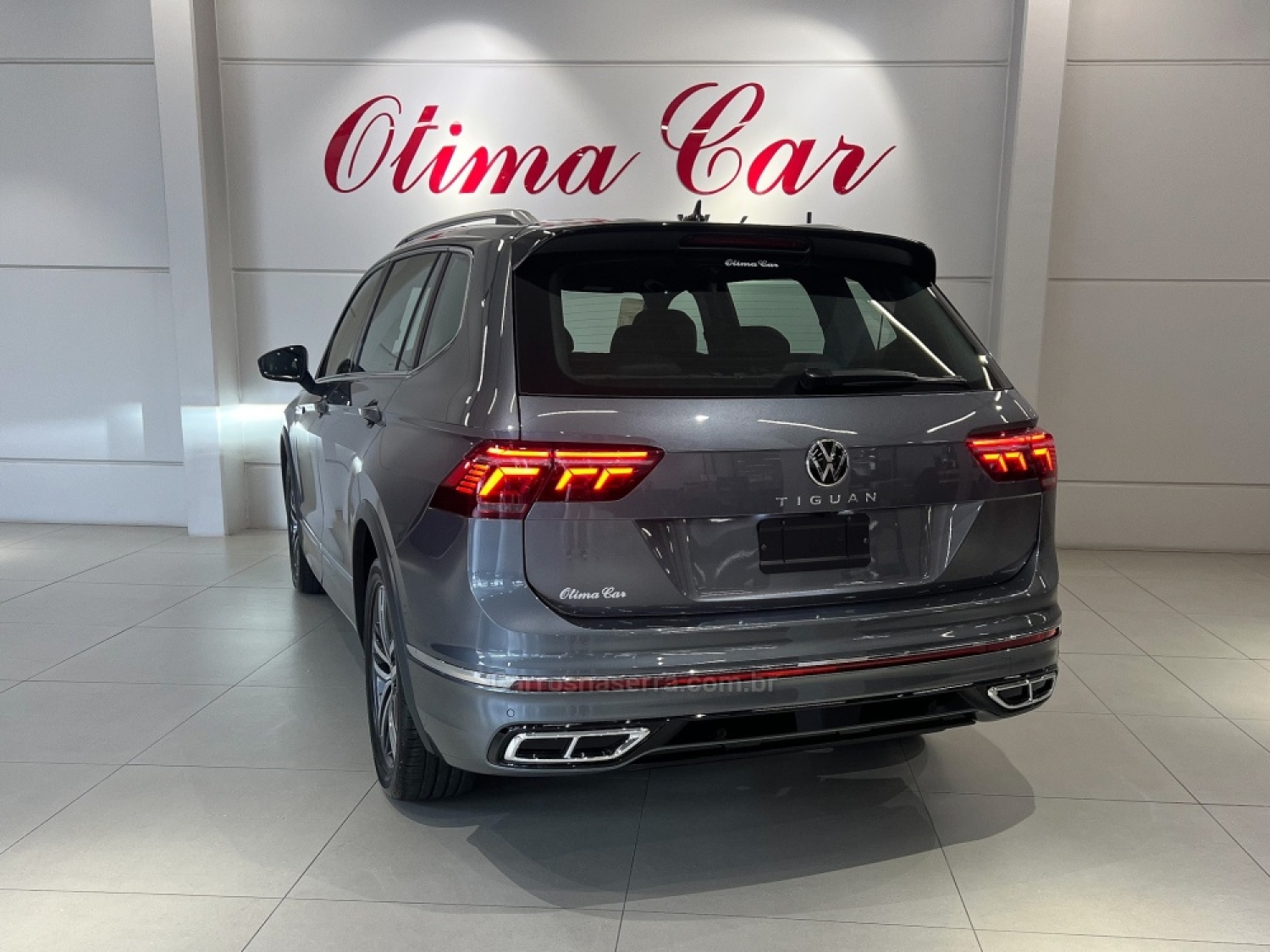 VOLKSWAGEN - TIGUAN - 2024/2024 - Cinza - R$ 289.990,00