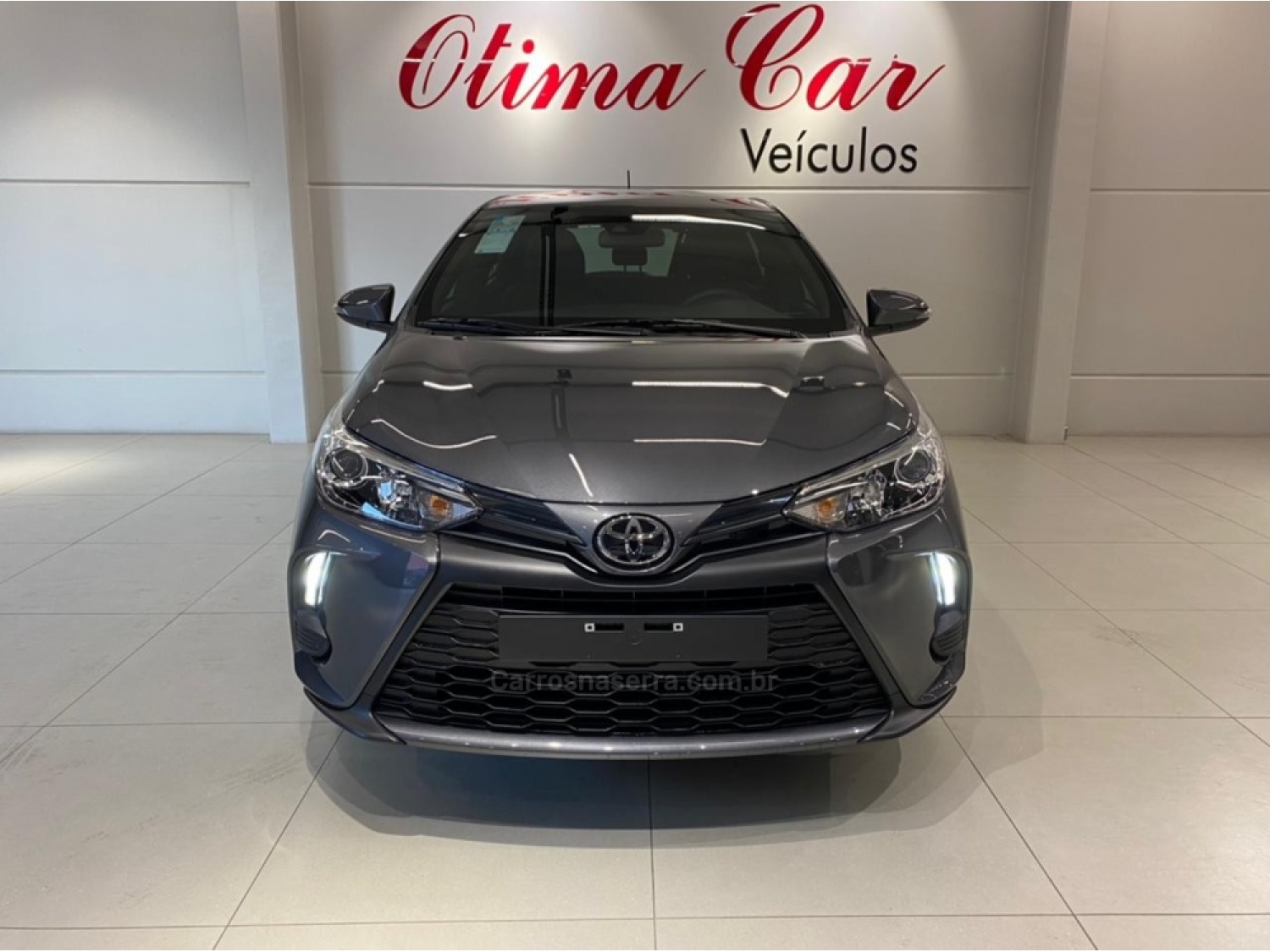 TOYOTA - YARIS - 2024/2025 - Cinza - R$ 112.900,00