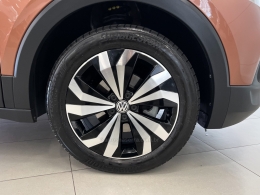 VOLKSWAGEN - T-CROSS - 2019/2020 - Bronze - R$ 109.990,00