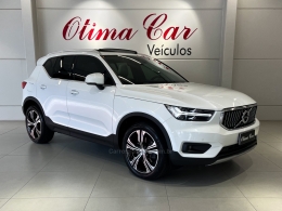 VOLVO - XC 40 - 2020/2020 - Branca - R$ 187.990,00