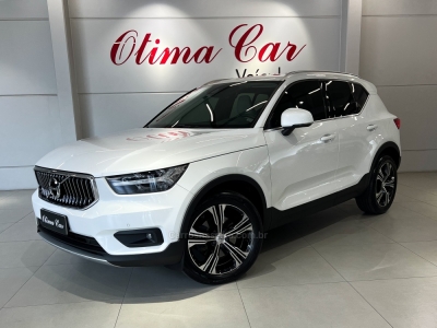 VOLVO - XC 40 - 2020/2020 - Branca - R$ 187.990,00