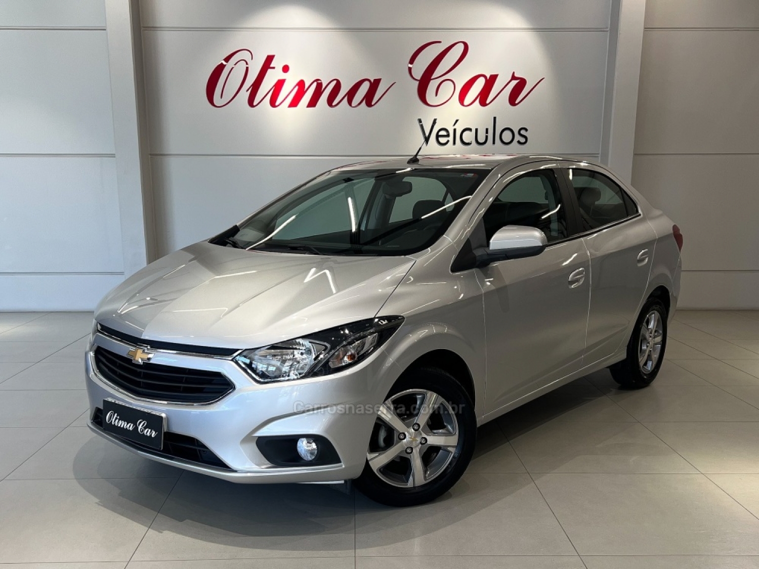 CHEVROLET - PRISMA - 2017/2018 - Prata - R$ 69.990,00